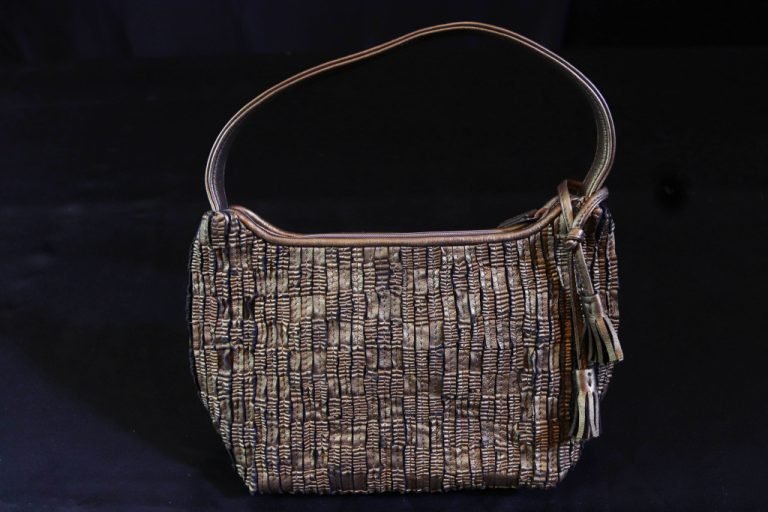 1st Winner – Tas Kulit Domba
