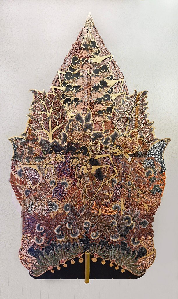 Gunungan Wayang Beber